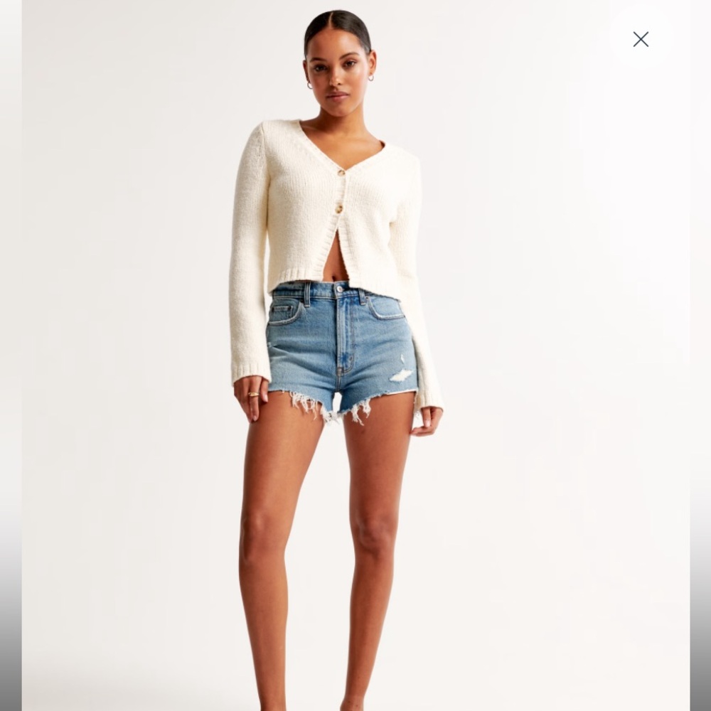 Abercrombie & Fitch The Mom Short High Rise